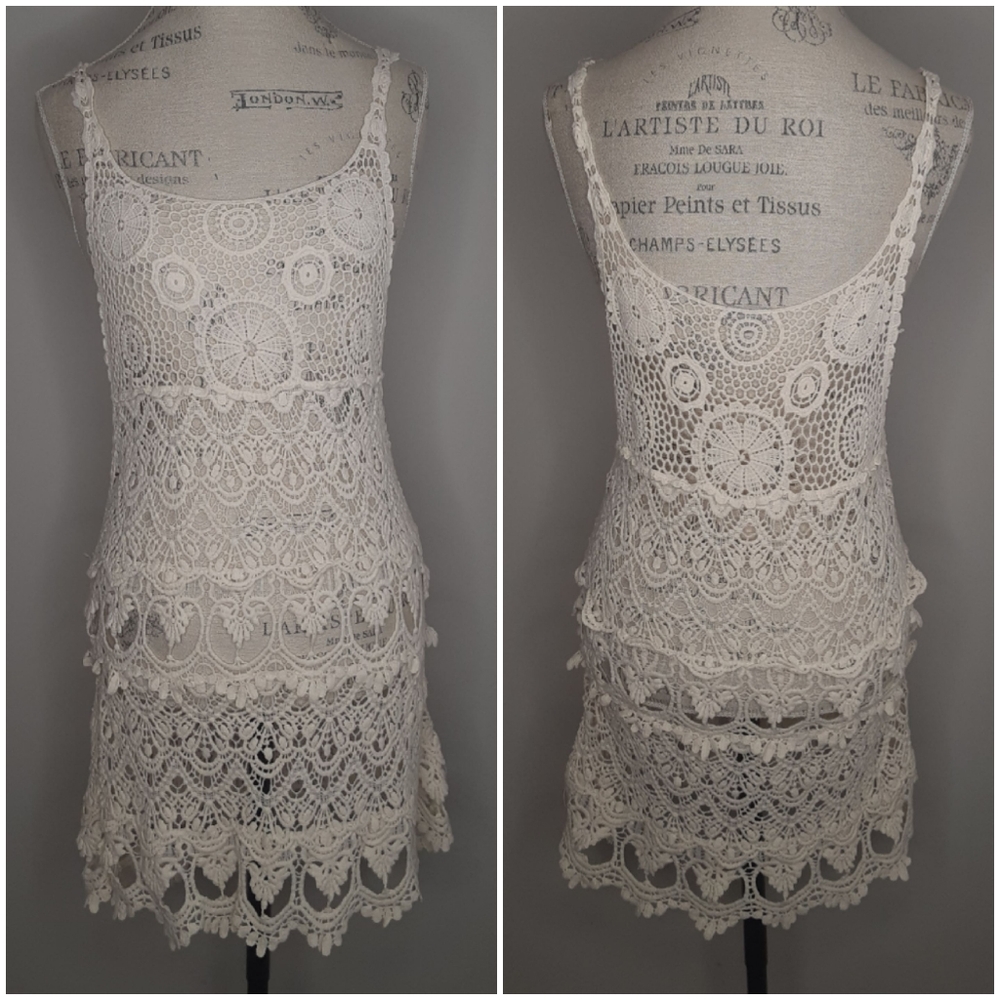 *Final Price* Charlotte Russe Crochet Lace Dress